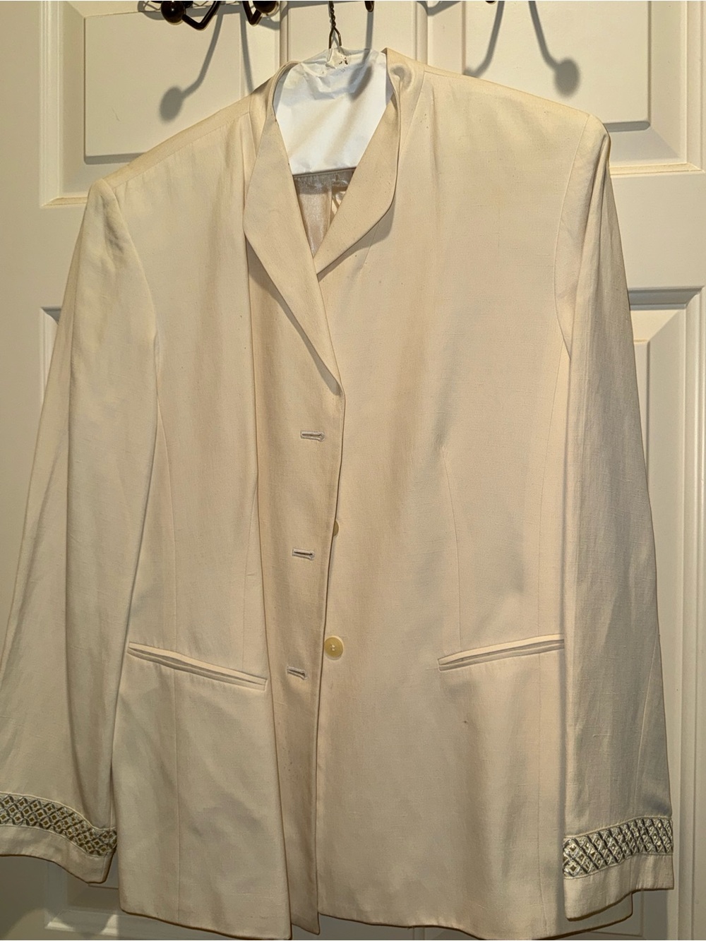 Travis Ayers Silk Cream Single-Breasted Women's Blazer